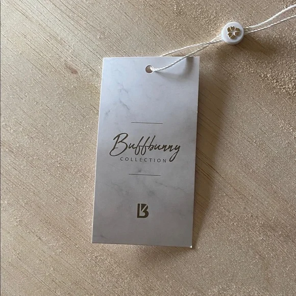 BUFFBUNNY Long Sleeve Curve Crop - Picture 9 of 10